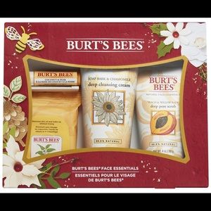Burt’s Bees Face Essentials NWT